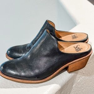 Sofft size 9.5 Mules. Worn once.